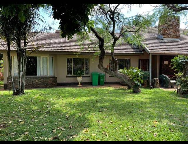 5 BEDROOM HOUSE FOR SALE IN KAMEELDORINGPARK